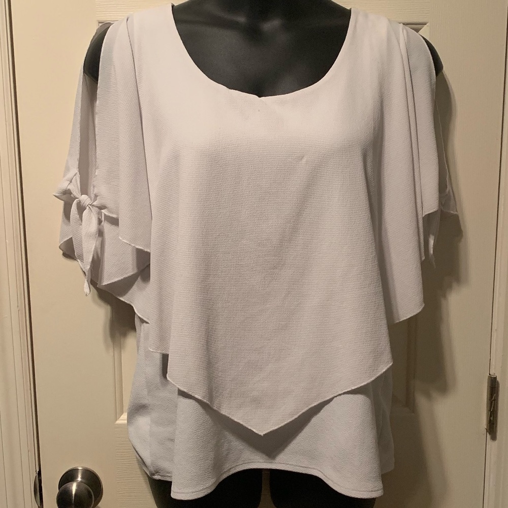 Torrid white top size 1
